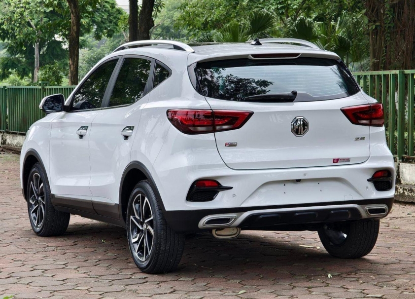 Giật mình trước giá bán của MG ZS ‘full option’ mới lăn bánh 1 năm 450275
