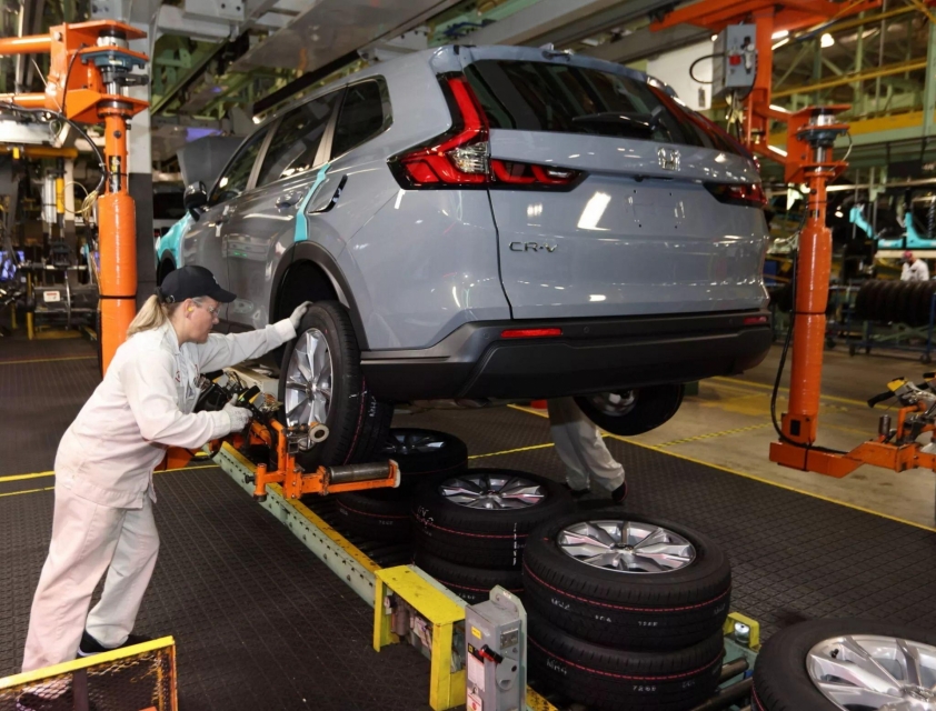 2024-Honda-Canada-EV-Investment-14-2048x1559_result