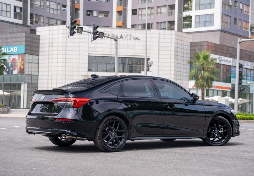 Honda Civic cũ chào bán với giá khó tin sau chỉ 1 năm lăn bánh 458591