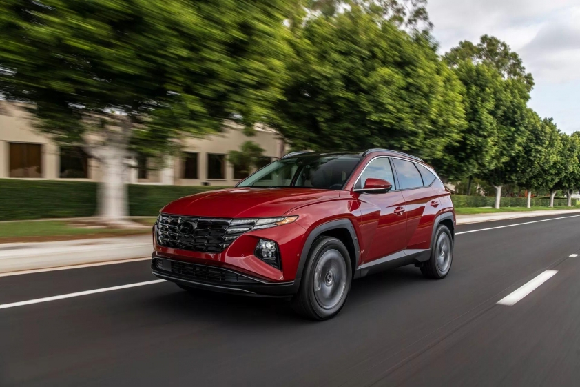 2024-Hyundai-Tucson-Santa-Cruz-611-1_result