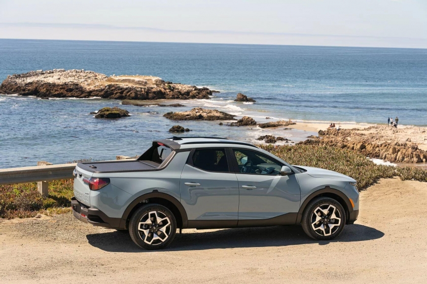 2024-Hyundai-Tucson-Santa-Cruz-611-3_result