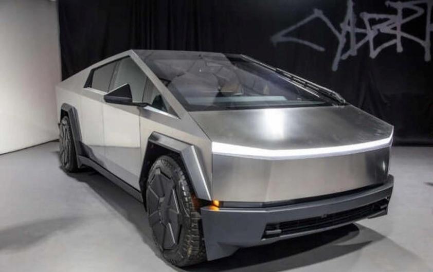 Tesla triệu hồi hơn 11.000 bán tải điện Cybertruck 487671