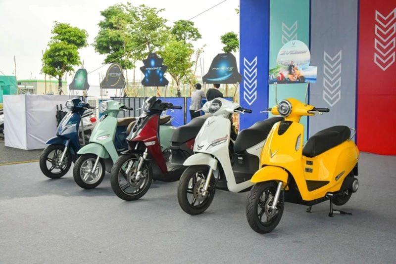 VinFast tung chính sách miễn phí sạc pin cho người dùng ô tô điện 487806