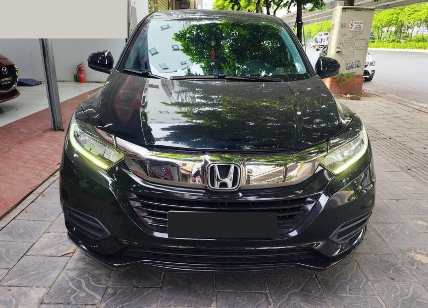 Honda HR-V 2019 chạy lướt hơn 2 vạn km xuống giá ngang một chiếc Hyundai i10 490279