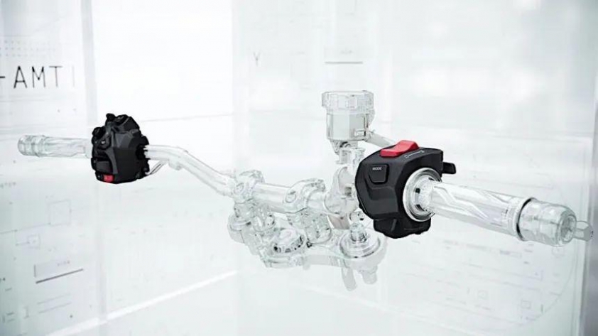 Yamaha ra mắt công nghệ giúp xe máy chuyển số chỉ bằng nút bấm 490687