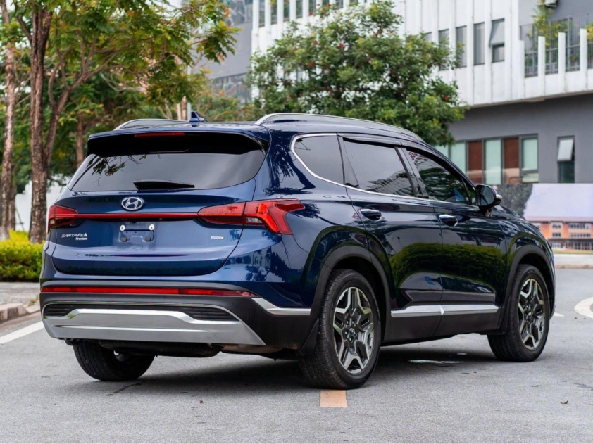 Ngỡ ngàng giá bán của Hyundai Santa Fe 2021 sau 3 năm lăn bánh 506459