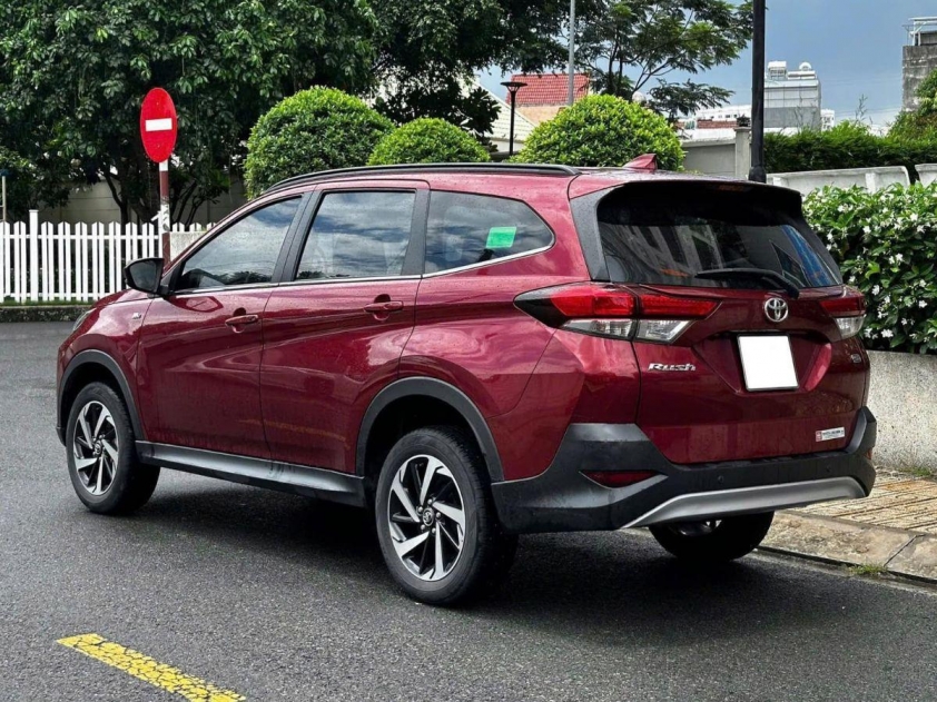 Toyota Rush 2019 sau 5 năm sử dụng lên sàn xe cũ với giá chưa tới 500 triệu đồng 519897