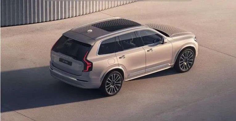 2025-volvo-xc90-facelift-leaked-photos-reveal-ex90-styling-cues-with-a-dash-of-2025-bmw-x3_3