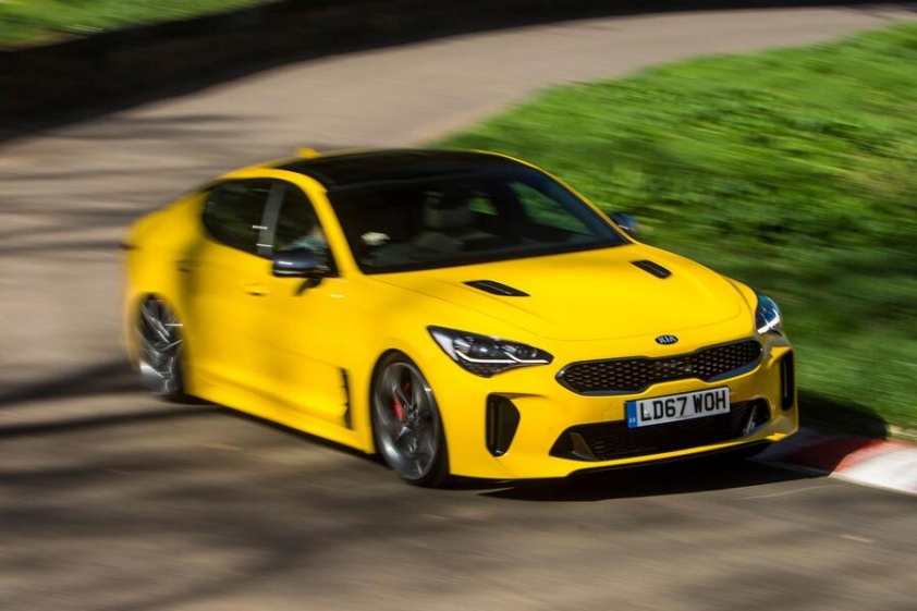 kia_stinger_gts_2018_1928