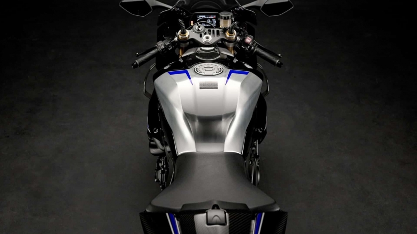 Yamaha ra mắt bộ đôi mô tô R1 và R1M bản 2025, giá quy đổi từ 467 triệu đồng 531880