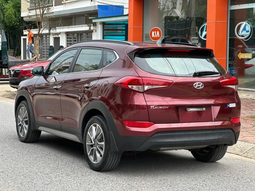 Bất ngờ giá bán của Hyundai Tucson 2019 sau 5 năm sử dụng tại Việt Nam 532104