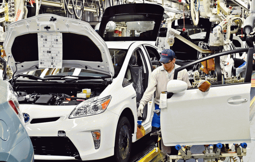 Tại sao Toyota cố ý ‘tụt lại’ trong lĩnh vực xe điện? 544036