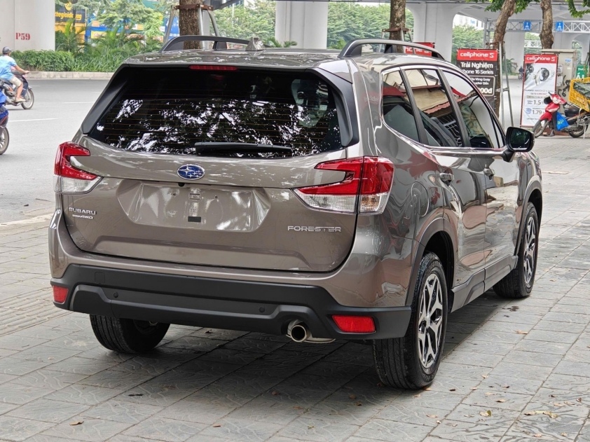 Lăn bánh 1 năm, Subaru Forester 2023 lên sàn xe cũ với giá ngỡ ngàng 554752