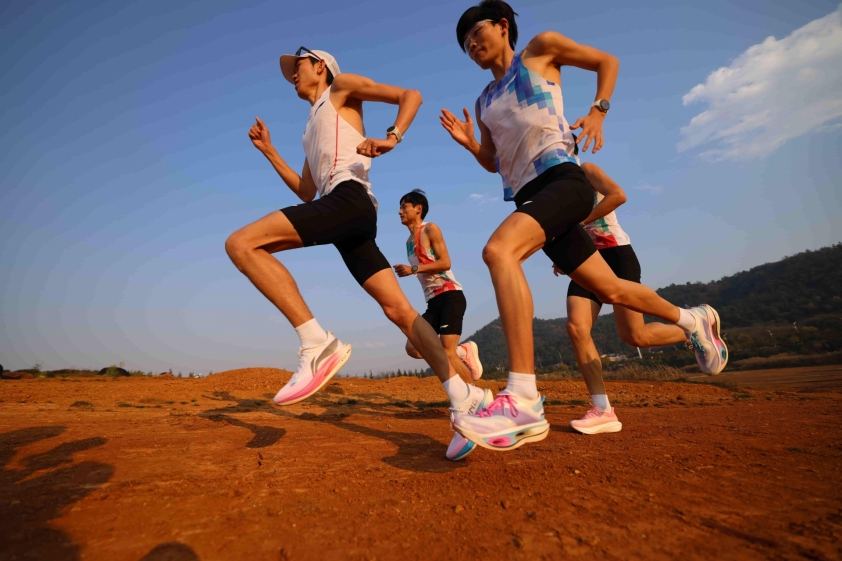 YẾU TỐ GIÚP NGƯỜI CHẠY CẢI THIỆN HIỆU SUẤT CHINH PHỤC MARATHON 682557