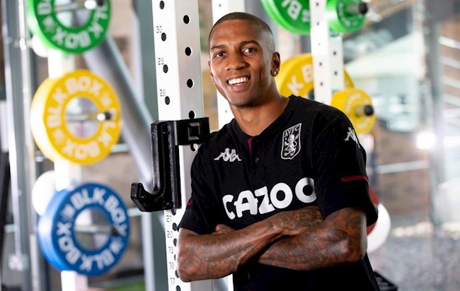 ashley-young-aston-villa