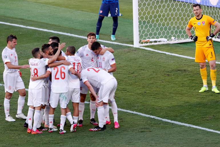 2021-06-23T184422Z_1268544901_UP1EH6N1CXGCJ_RTRMADP_3_SOCCER-EURO-SVK-ESP-REPORT