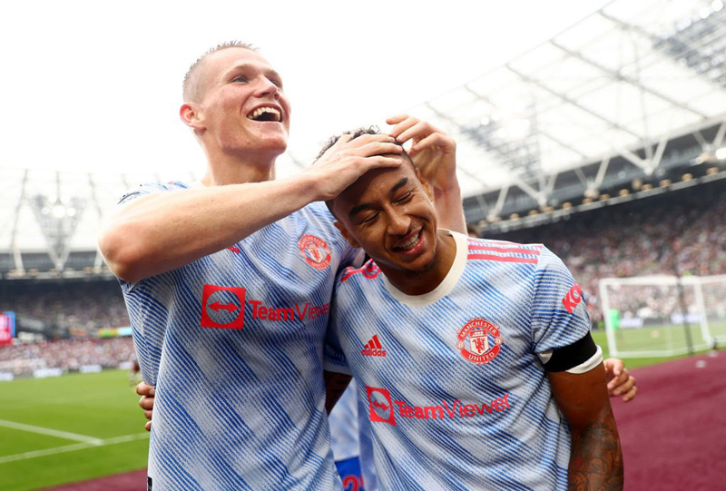 mu-thang-sieu-kich-tinh-tren-san-west-ham-1