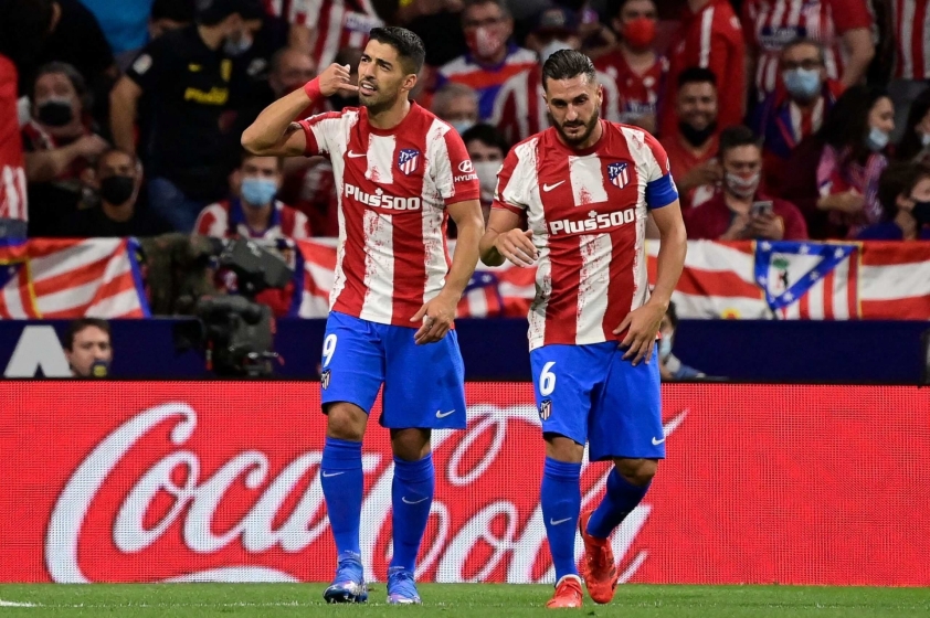 Luis-Suarez-scored-against-Barcelona-apology-and-celebration-against-Ronald-scaled-compressed (1)