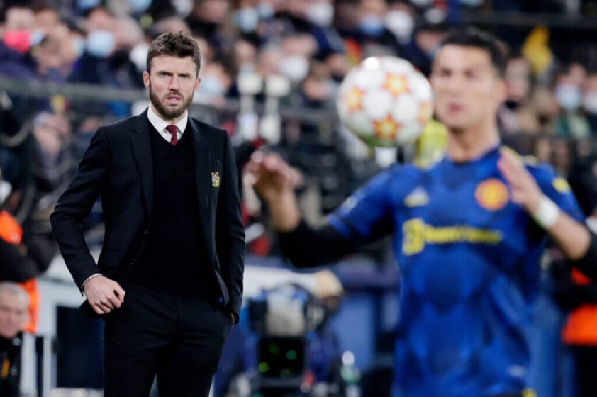 Michael-Carrick-Ronaldo-Cristiano-scaled-e1637710939351-1024x682