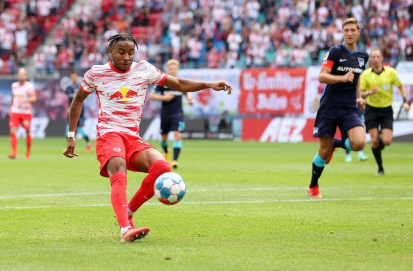 Chuyển nhượng MU 5/1: Chính thức chia tay ngôi sao đầu tiên, đón tân binh từ Bundesliga? 101542