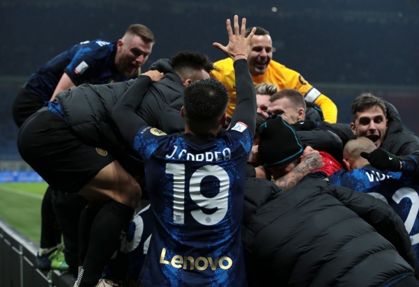 Inter đã có một chiến thắng đầy cảm xúc trước Juventus