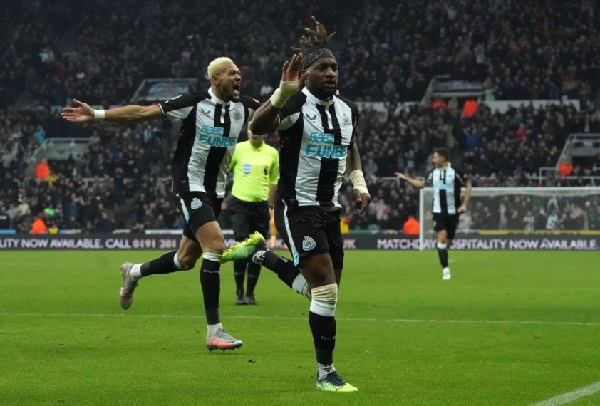 Khoảnh khắc tỏa sáng của Saint-Maximin là không đủ để Newcastle có 3 điểm