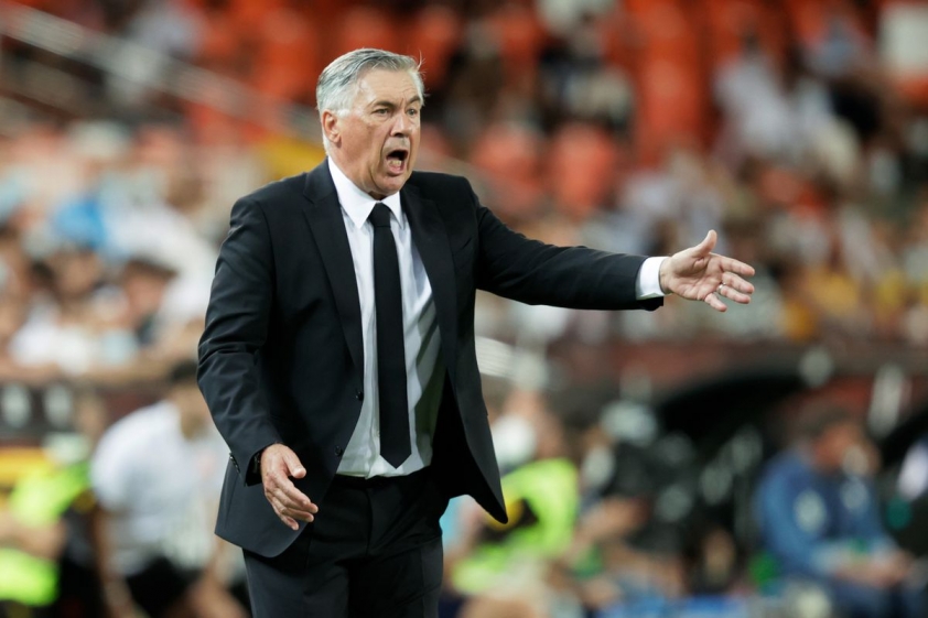 ancelotti-den-mu-2022