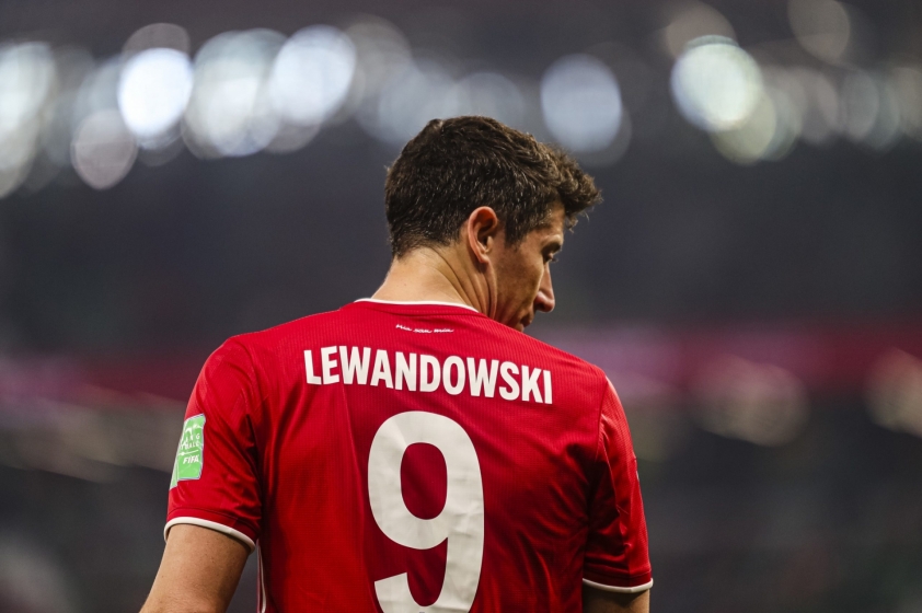 lewandowski-den-mu-chuyen-nhuong