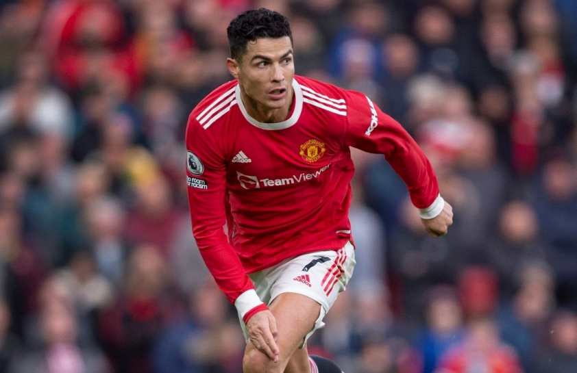 cristiano-ronaldo-mu-chuyen-nhuong-compressed