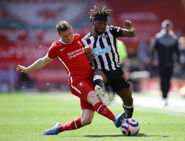 Allan Saint-Maximin lên tiếng bảo vệ Sadio Mane