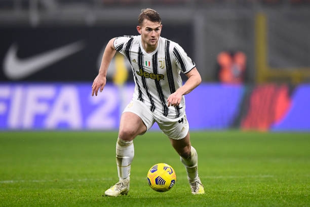 Barca chiêu mộ trung vệ 21 tuổi của Juventus
