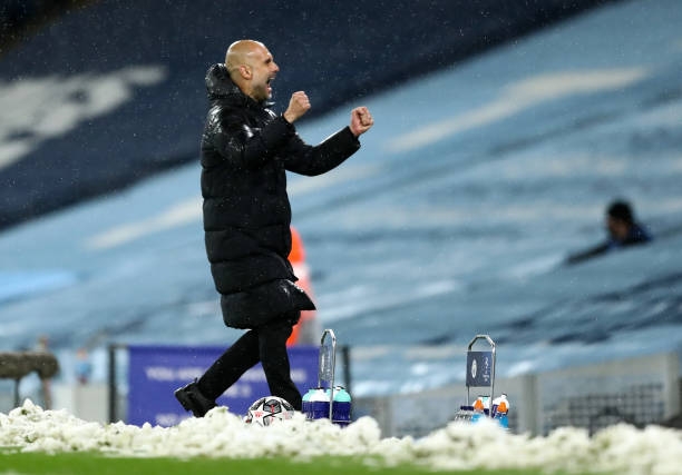 Man City vô địch, Pep được ví như Sir Alex
