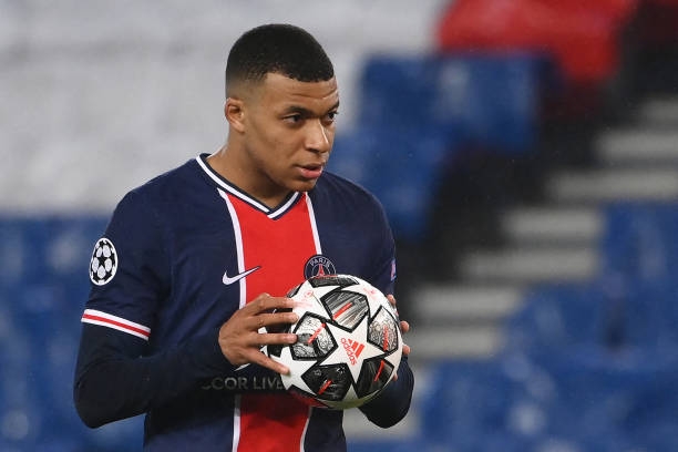 Chủ tịch PSG chính thức 'chốt' tương lai Mbappe