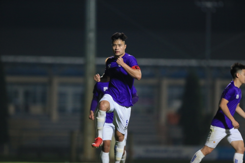 Văn Tới ghi bàn cho U21 Hà Nội.