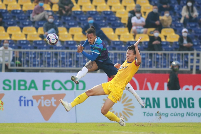 SLNA-vs-Binh-Dinh