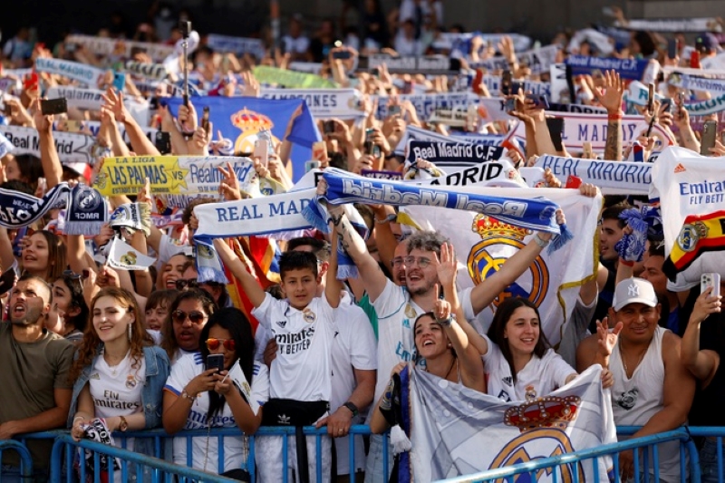 Real Madrid đại chiến UEFA đòi quyền công bằng cho người hâm mộ 256921