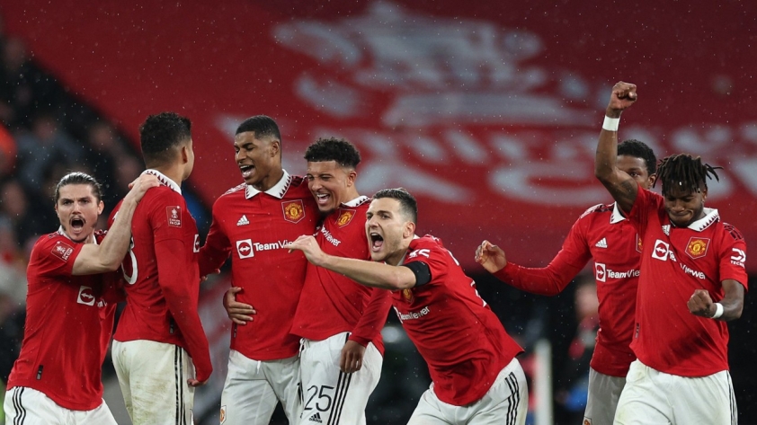 man-u-1682317680.jpg