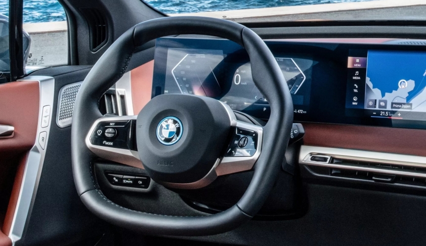 2022-BMW-iX-3_2