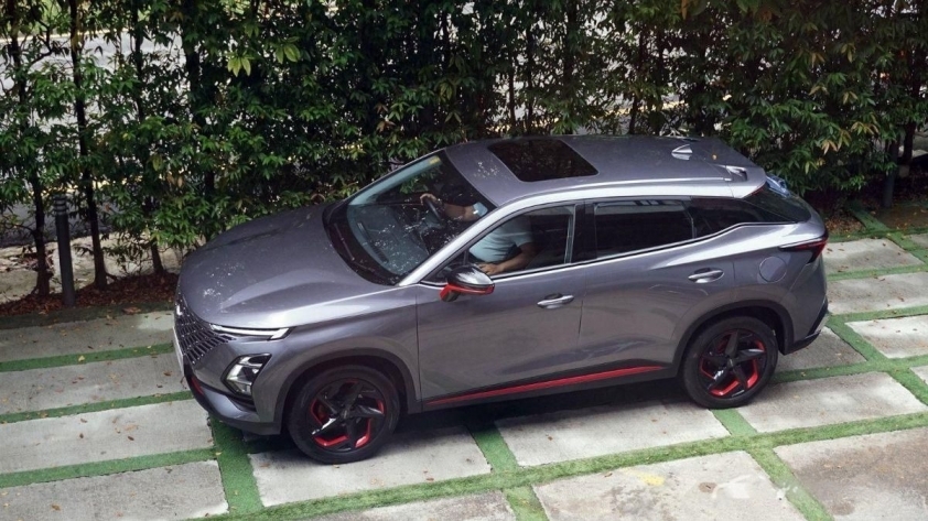 Đối thủ của Toyota Corolla Cross ra mắt, giá quy đổi từ 552 triệu đồng 300373