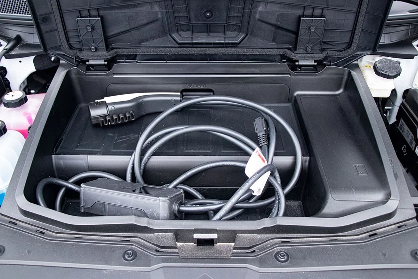 Tập đoàn Hyundai bị kiện vì quảng cáo khả năng sạc sai sự thật 308453