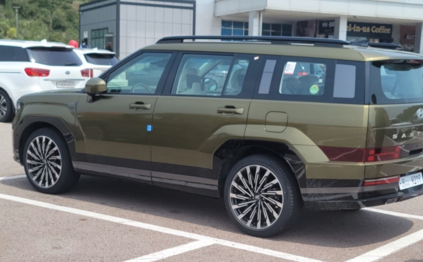 hyundai-santa-fe-2024-2