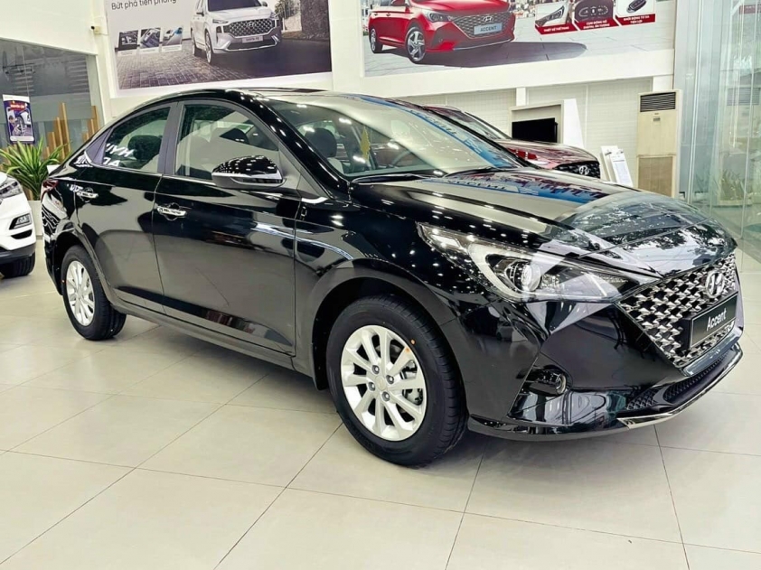 Hyundai Accent tung ưu đãi khủng, quyết so kè Vios, City 322102