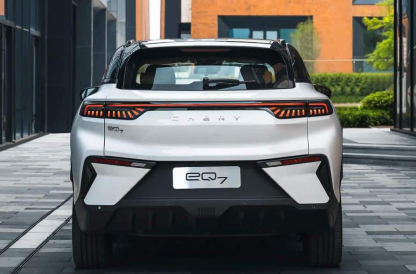 SUV điện cùng phân khúc VinFast VF8 chuẩn bị