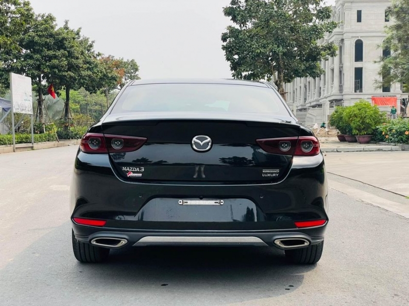 Chỉ sau 1 năm lăn bánh, Mazda3