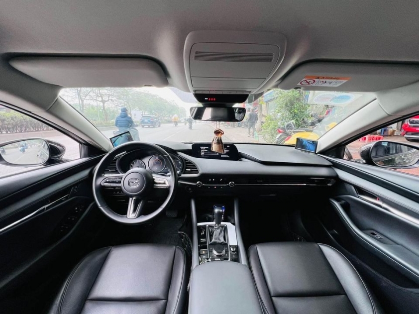 Chỉ sau 1 năm lăn bánh, Mazda3