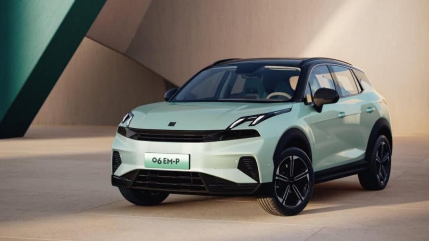 Lynk-Co-06-EM-P-unveiled-in-Chin