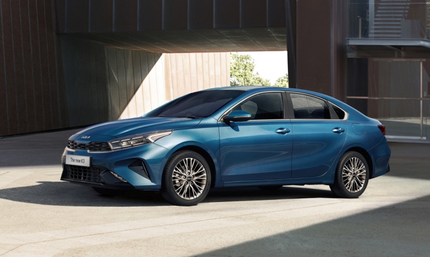 Doanh số Mazda 3 tăng nhẹ, tiếp tục dẫn đầu phân khúc sedan cỡ C 356272