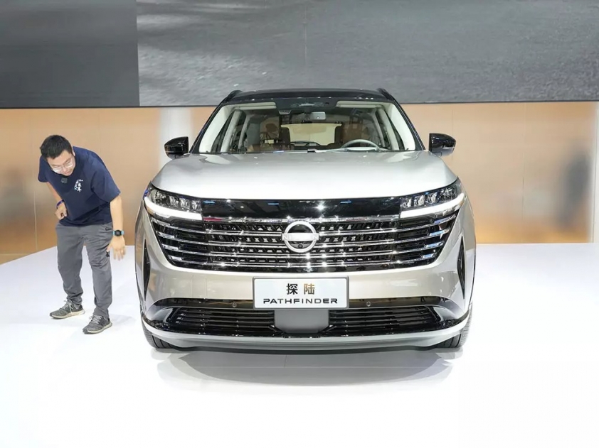 nissan-pathfinder-2024-10-5b4a