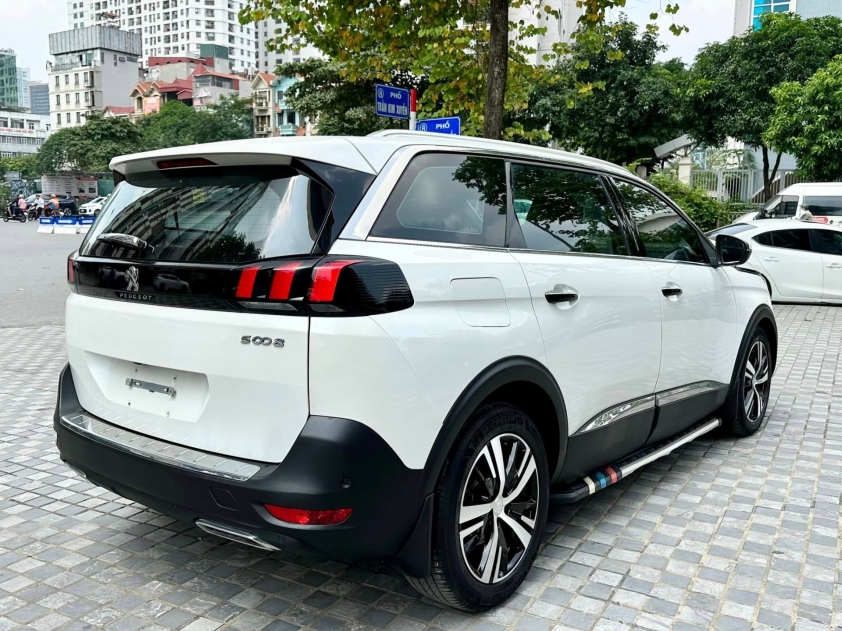 Sau 3 năm lăn bánh, Peugeot 5008 cũ bán lại với giá ngang ngửa một chiếc Kia Seltos