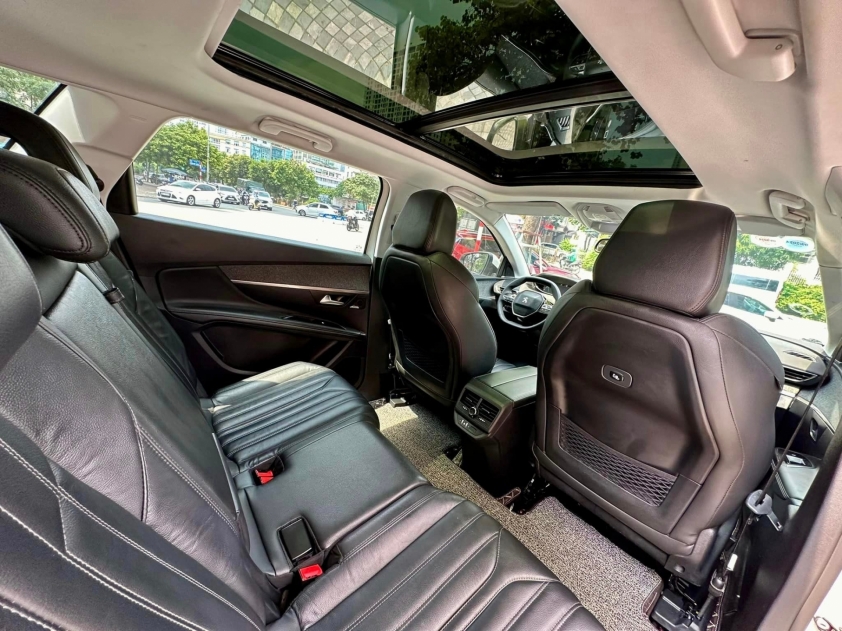 Sau 3 năm lăn bánh, Peugeot 5008 cũ bán lại với giá ngang ngửa một chiếc Kia Seltos